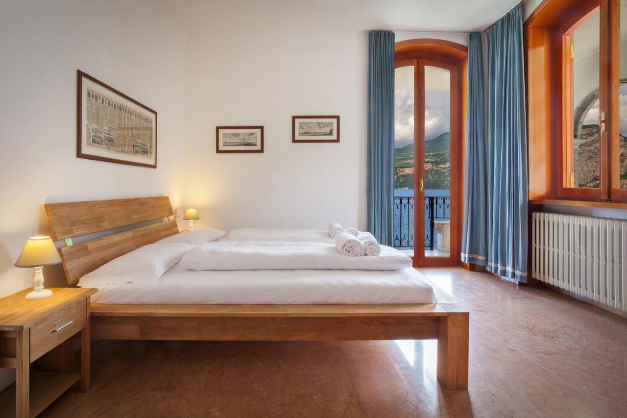 Villa Francesca-Grande Appartamento In Riva Al Lago Brenzone sul Garda Exterior foto