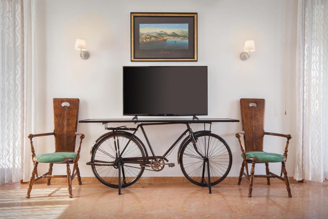 Villa Francesca-Grande Appartamento In Riva Al Lago Brenzone sul Garda Exterior foto